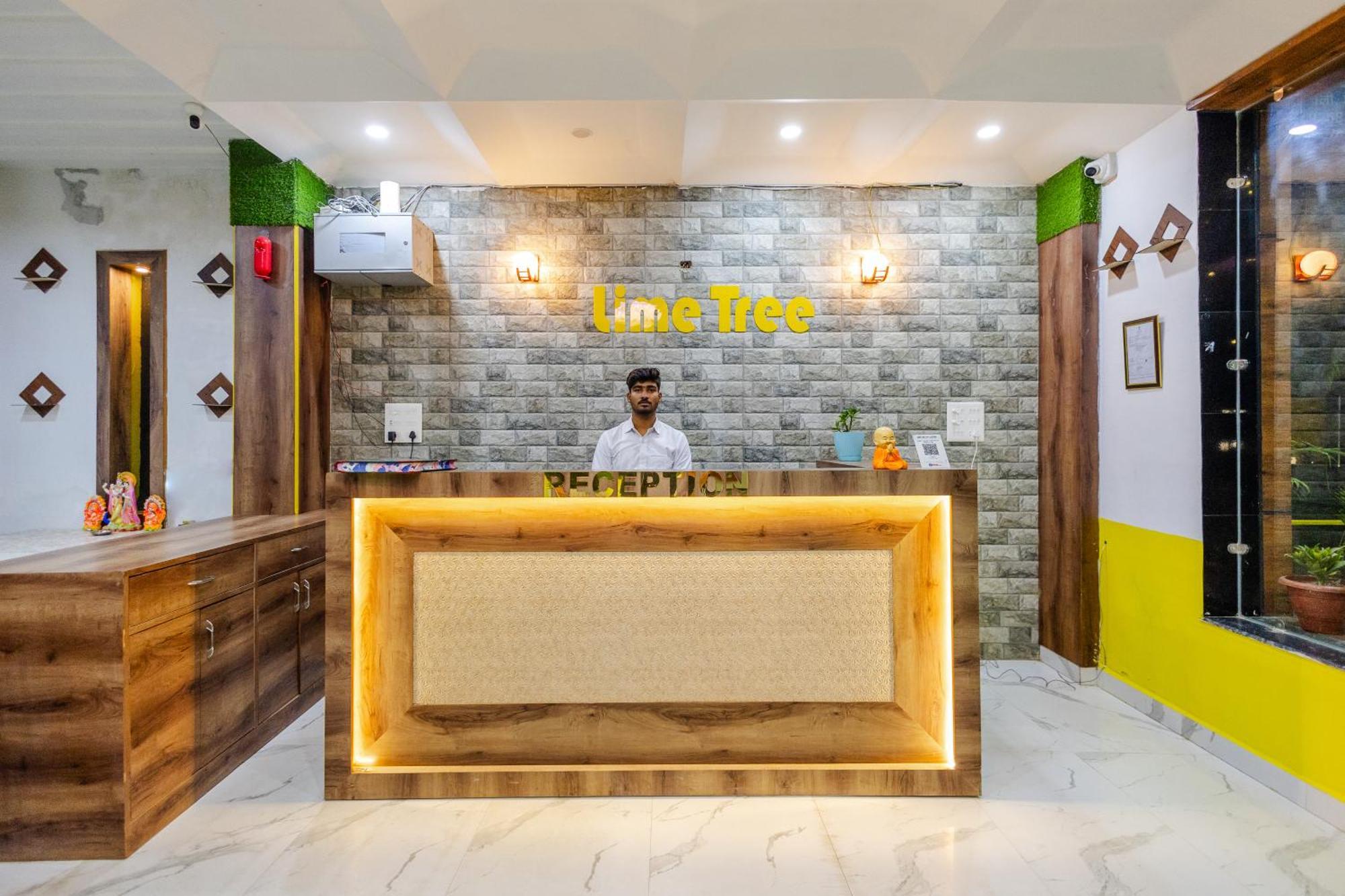 Lime Tree Hotel And Banquet Vrindāvan Exterior foto